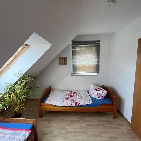 Schoenes Doppelzimmer In Messe Naehe ハノーファー